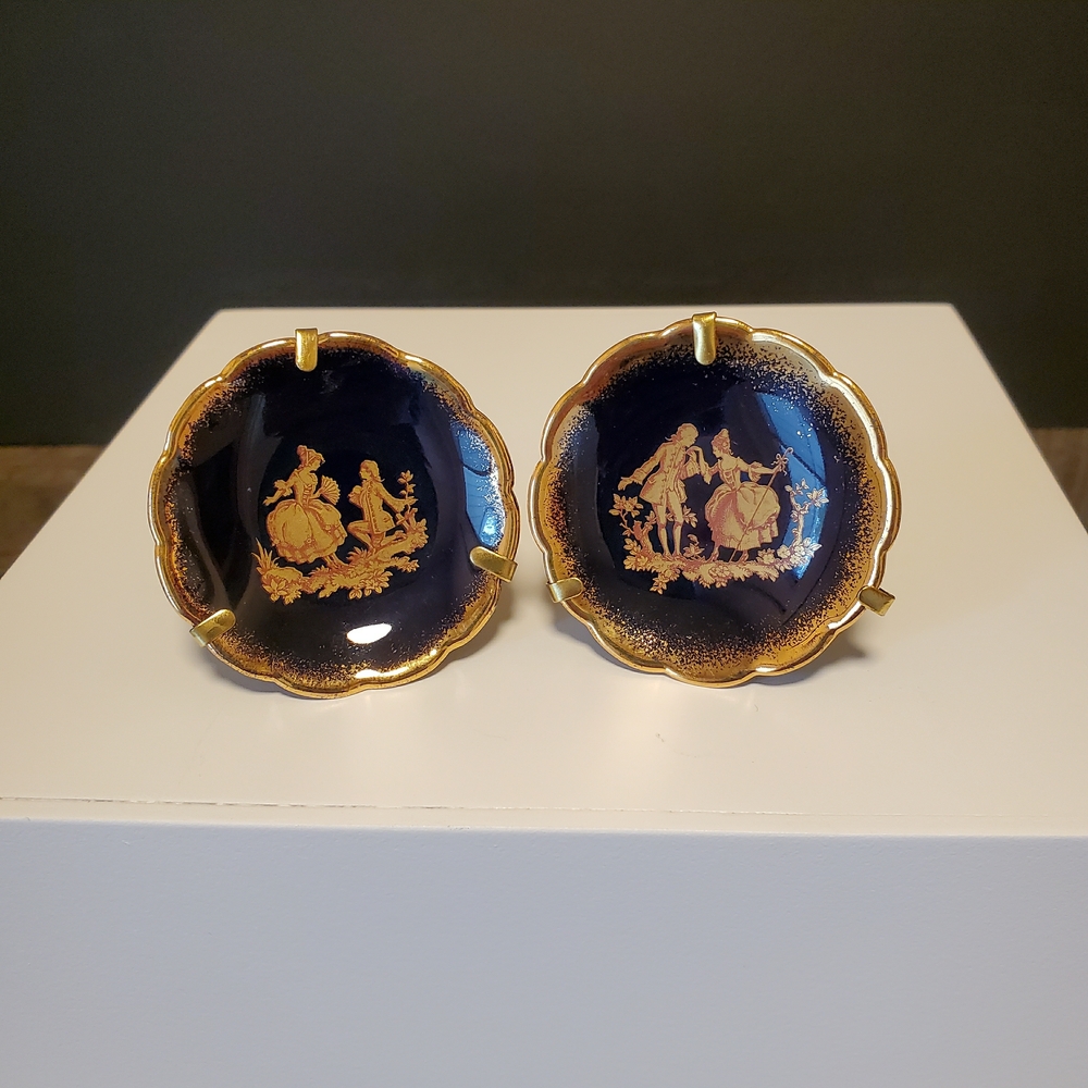 Royal Blue and Gold Accent Plates